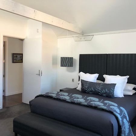 Luxurious Loft Apartments In The Heart Of Ahuriri Нейпиър Екстериор снимка
