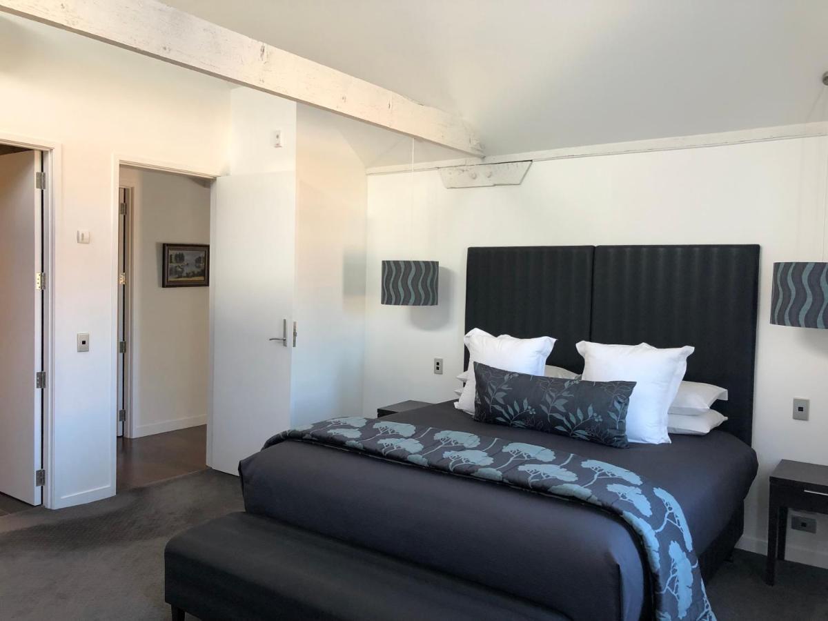 Luxurious Loft Apartments In The Heart Of Ahuriri Нейпиър Екстериор снимка