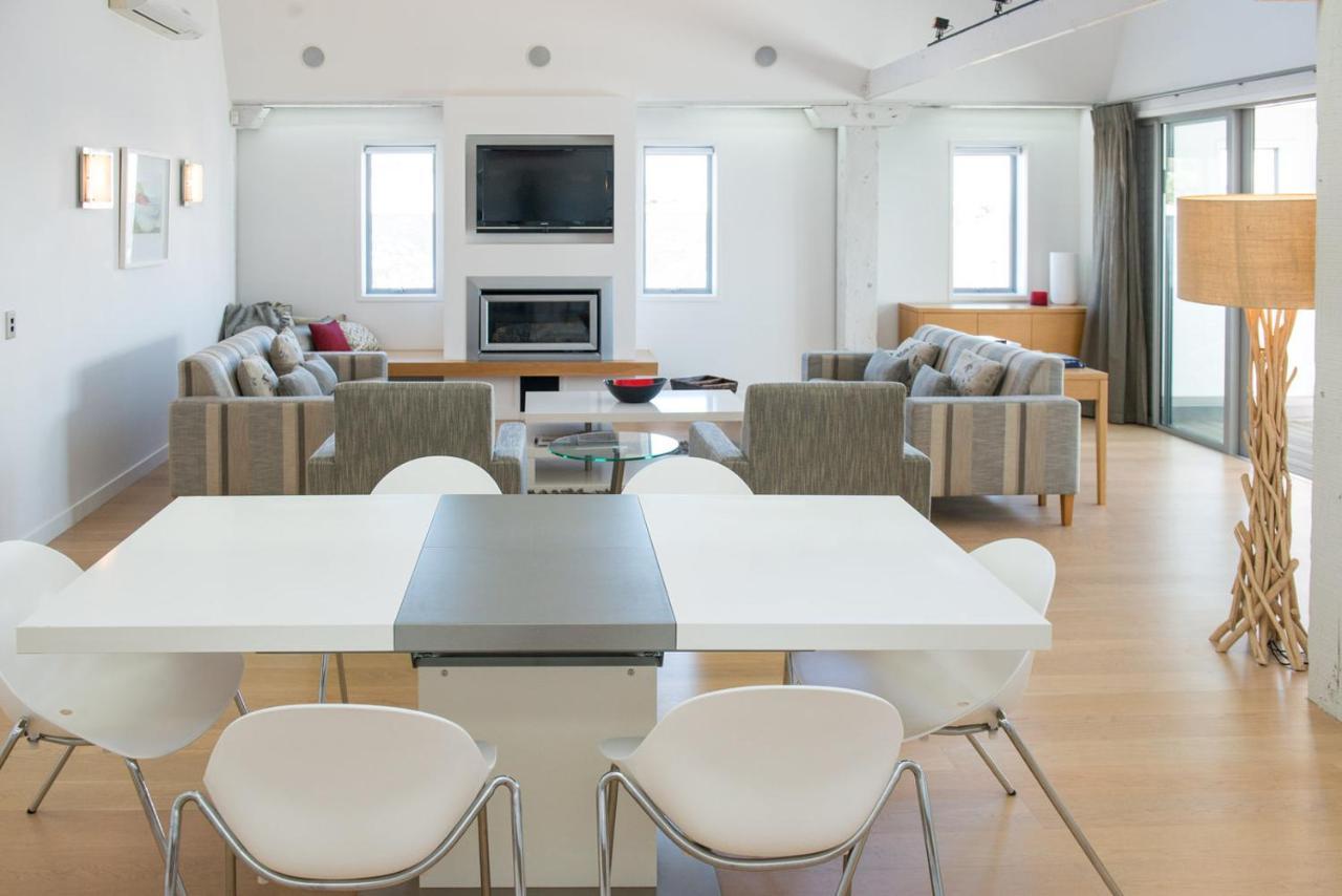Luxurious Loft Apartments In The Heart Of Ahuriri Нейпиър Екстериор снимка