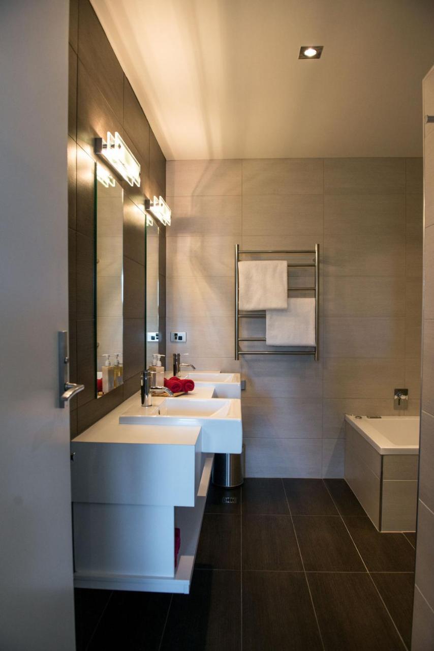 Luxurious Loft Apartments In The Heart Of Ahuriri Нейпиър Екстериор снимка