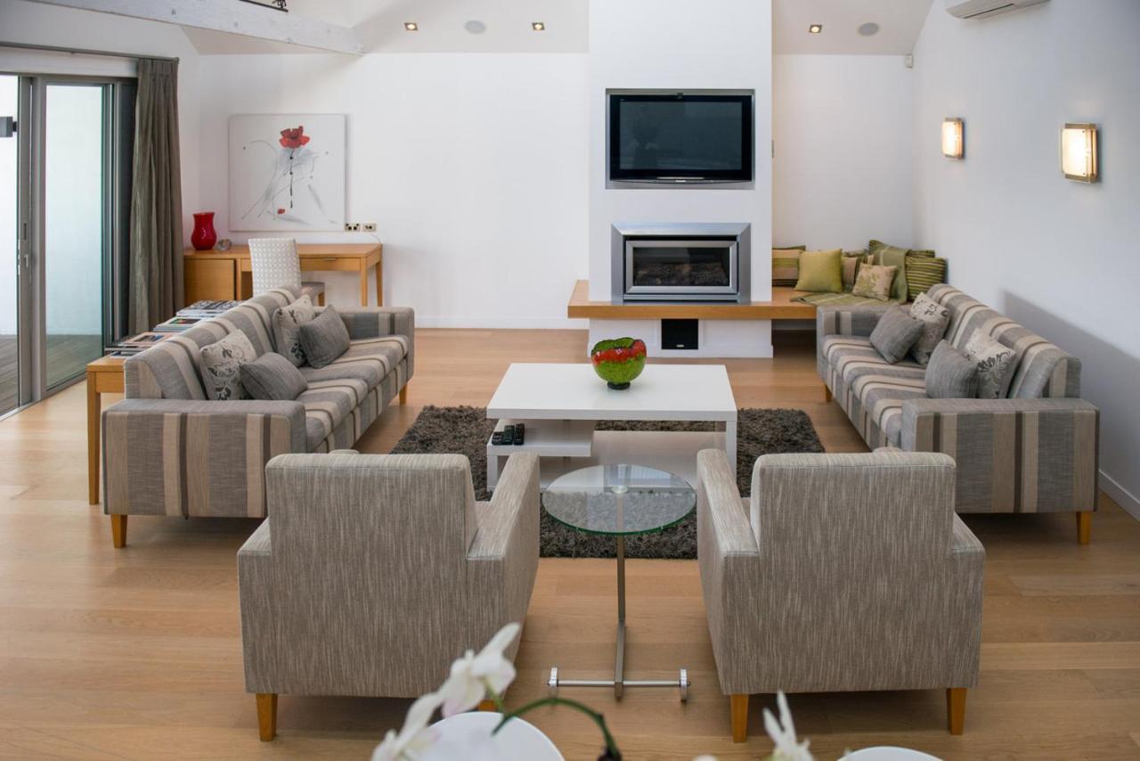 Luxurious Loft Apartments In The Heart Of Ahuriri Нейпиър Екстериор снимка